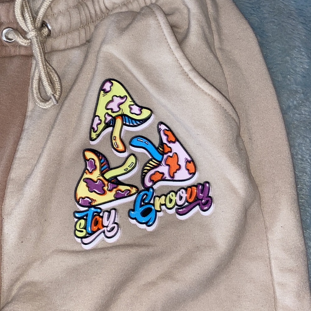 Sweatpants - Picture 3 of 4